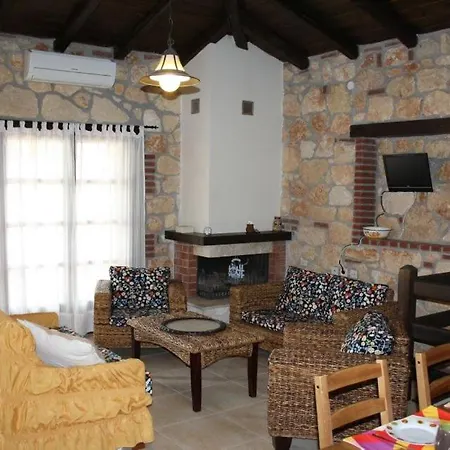 Lithos House Apartment