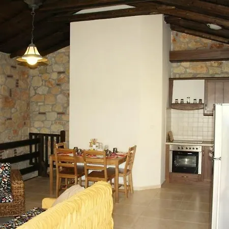 Lithos House Apartment